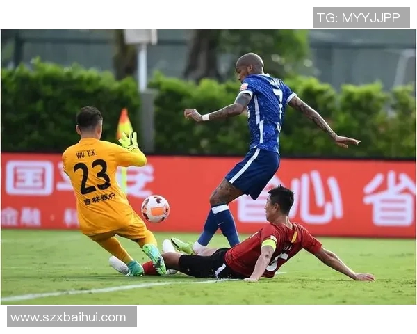 苏凡足球明星扮演系统带你体验真实足球人生的奇妙旅程